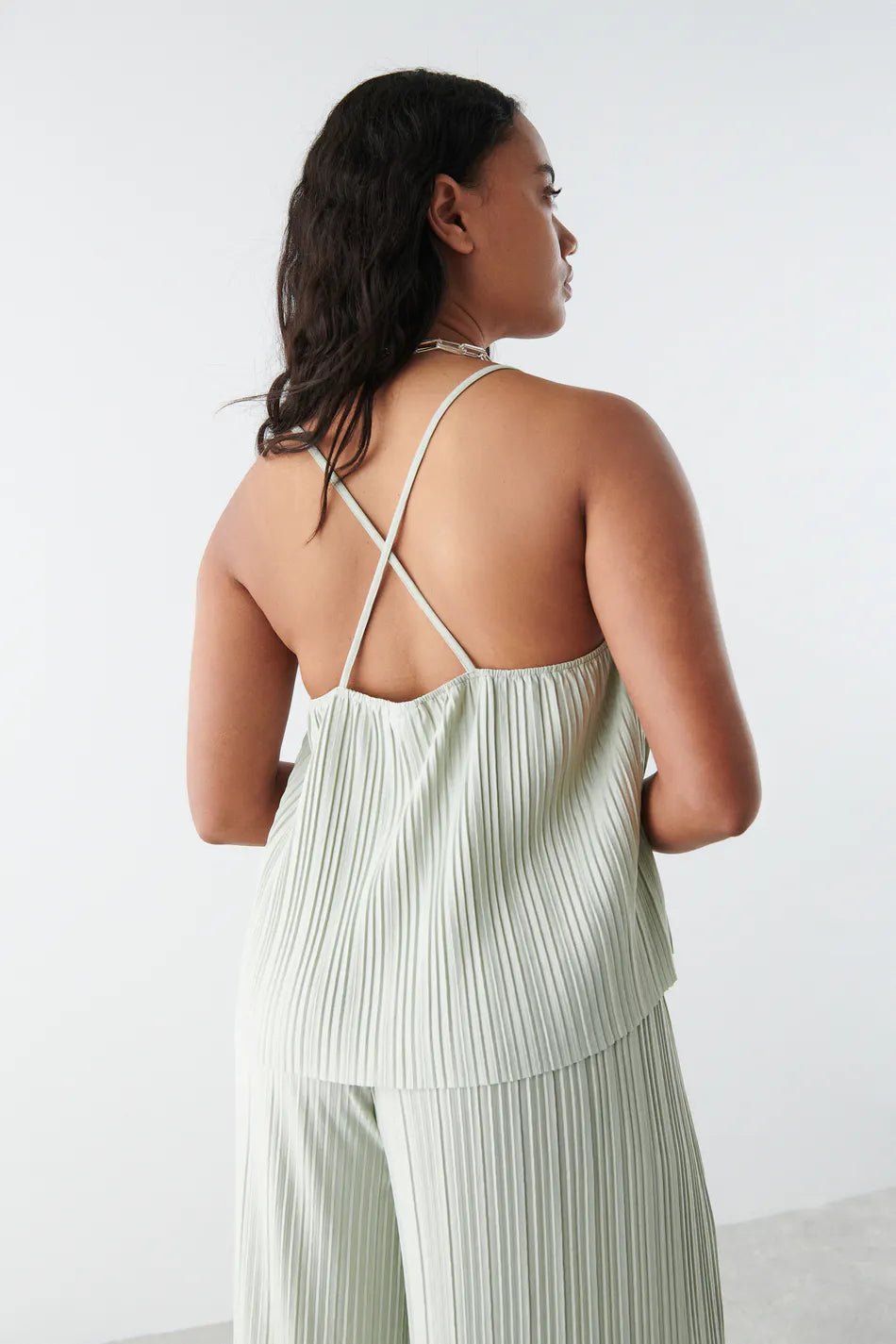 Tamara singlet