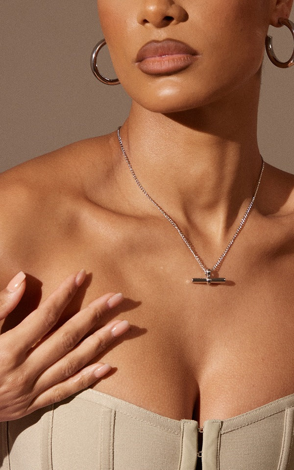 Silver Simple Thick T Bar Necklace