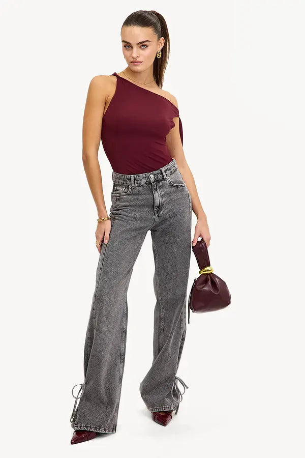 Borgundy shoulder top