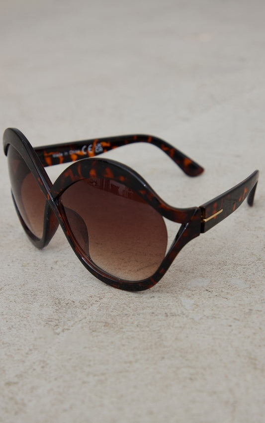 Tortoiseshell Oversized Extreme Curve Sunglasses
