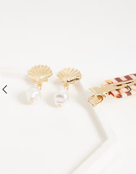ONLY sea shell earrings with faux pearl in gold