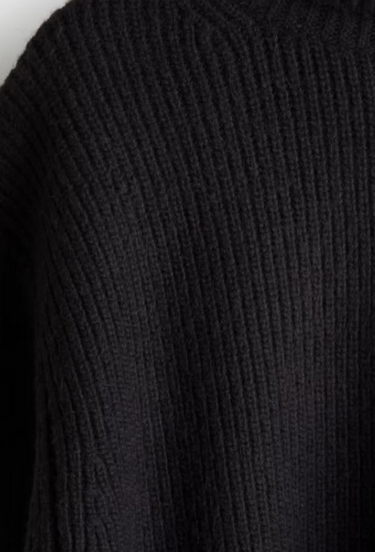H&M - RIB-KNIT TURTLENECK SWEATER