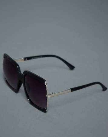 Black Metal Side Frame Oversized Sunglasses