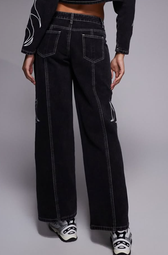 Liquor N poker - NOLA - Washed Black Relaxed Low-Rise Jean with Applique Detail