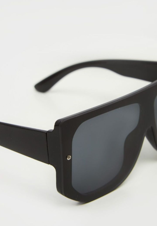 Black Oversized Back Frame Sunglasses