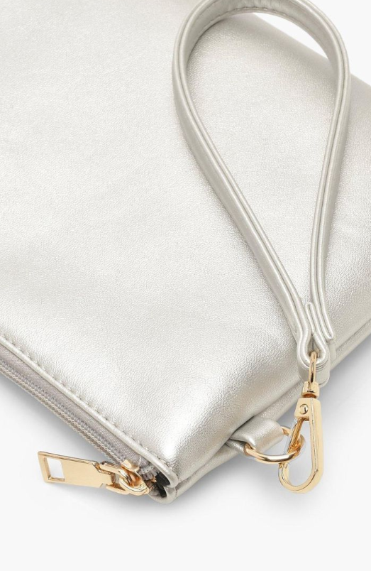 Boohoo Metallic Smooth Pu Zip Top Clutch Bag - silver