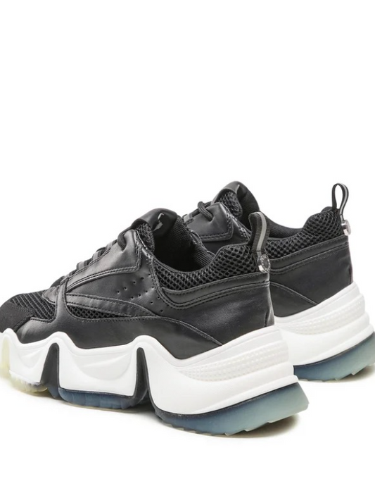 STEVE MADDEN WOMEN CITY SOUL SNEAKERS IN BLACK FABRIC