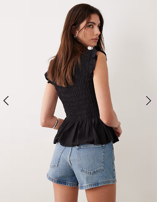 New Look shirred ruffle sleeve top in black