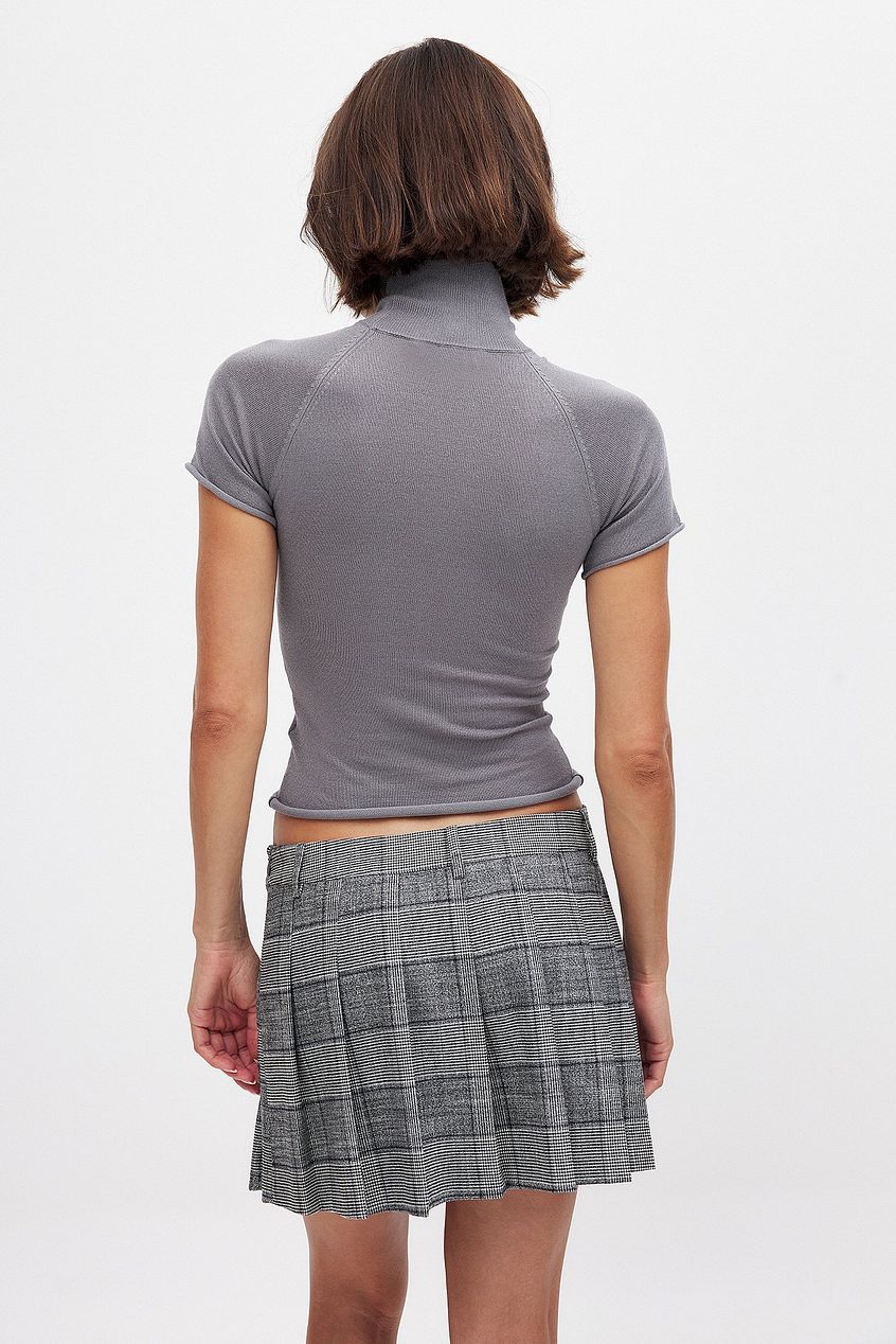 Checked Pleat Detail Mini Skirt