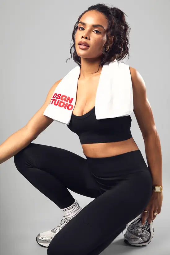 Boohoo Basics Seamless Rib Plunge Cross Back Light Support Sports Bra