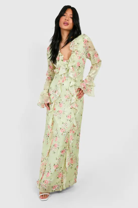 boohoo Petite Ruffle Floral Jacquard Chiffon Maxi Dress – DEXISTREND