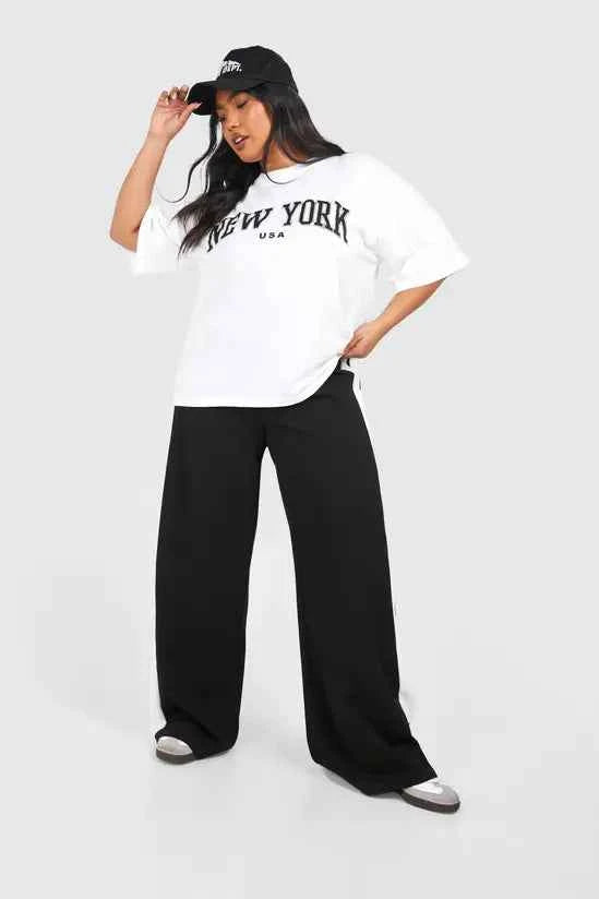 Boohoo Plus New York Oversized T-Shirt