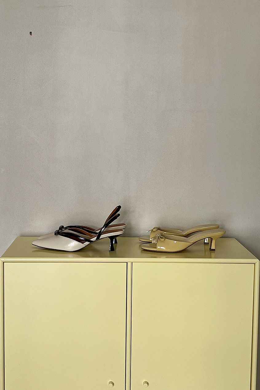 Na-kd Contrast Strap Kitten Heels