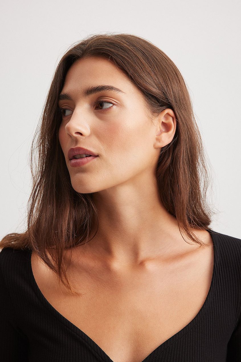 Heart Neckline Rib Body