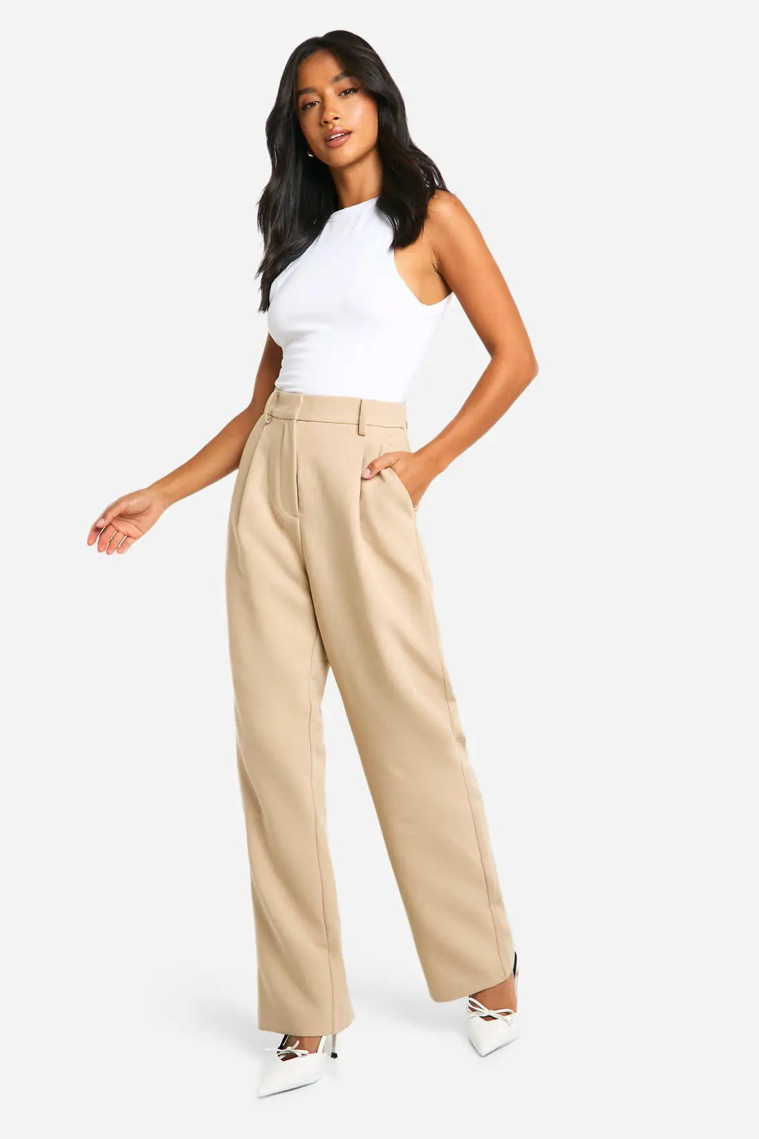 boohoo Petite Essential Straight Leg Tailored Trousers