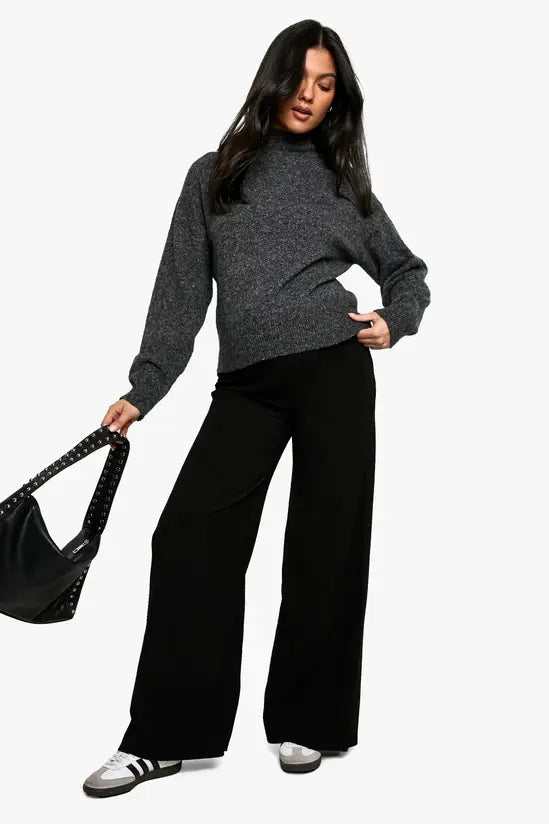boohoo Maternity Textured Elasticated Waist Drawstring Wide Leg Trouser