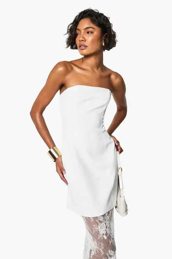 Boohoo - Tall 2 in 1 Lace Fit and Flare Maxi Dress