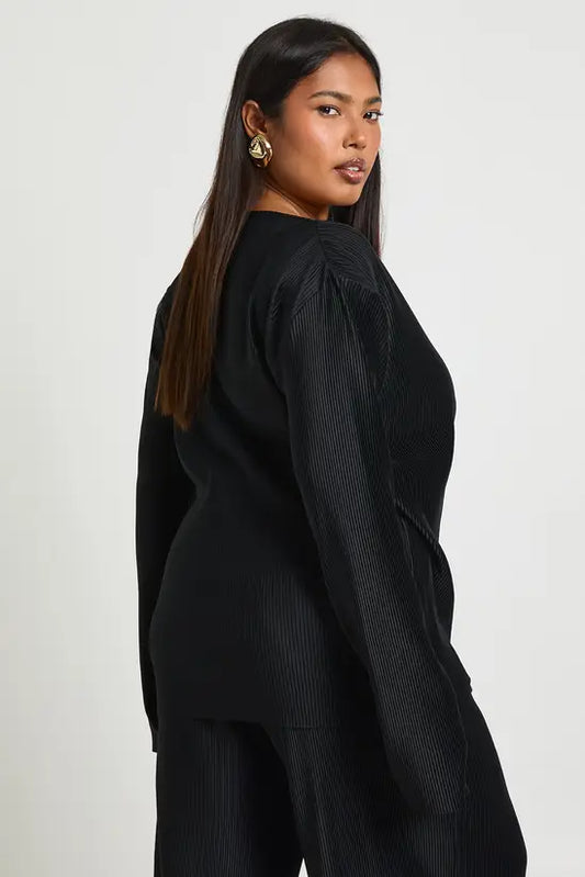 boohoo Plus Long Sleeve Gold Trim Detail Plisse Top