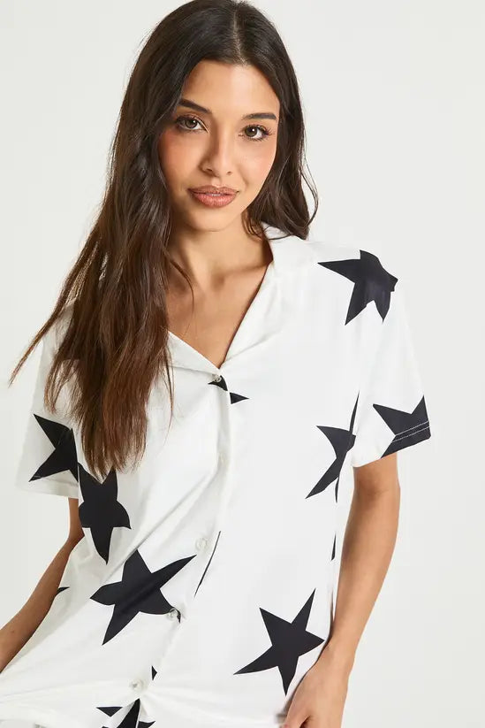 boohoo Oversized Star Print Short Sleeve Shirt & Shorts PJ Set