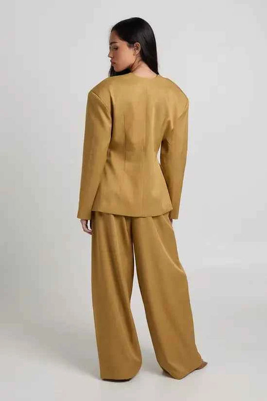boohoo High Neck Collarless Cinched Blazer