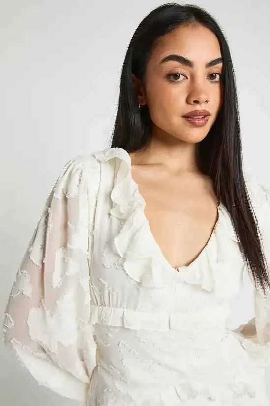 Boohoo - Burnout Ruffle Detail Volume Sleeve Mini Dress