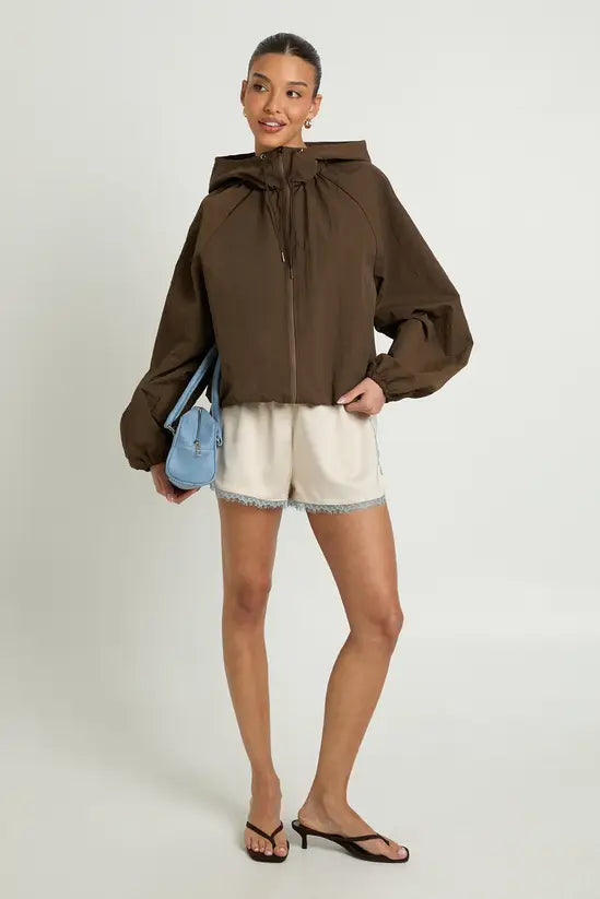 boohoo Contrast Lace Trim Runner Short