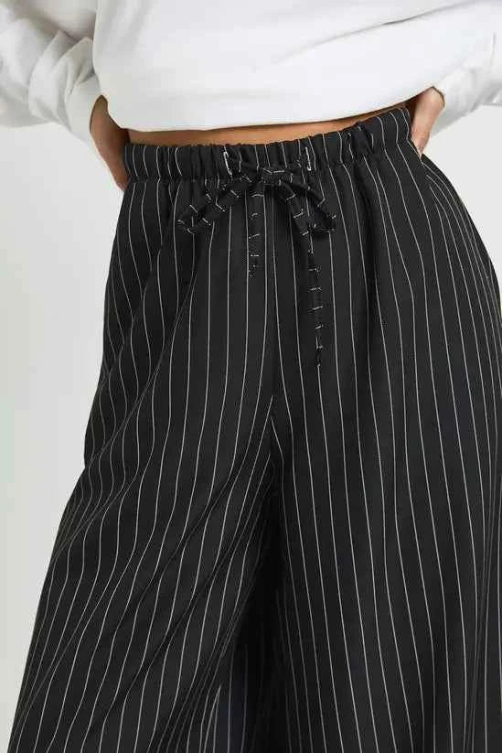 boohoo Petite Drawstring Stripe Wide Leg Trousers
