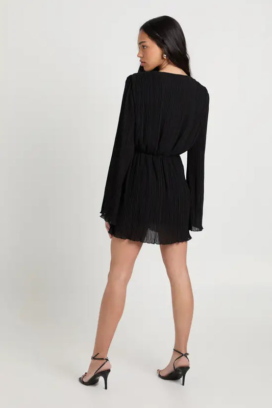 boohoo Plisse Ruffle Hem Plunge Front Skater Dress