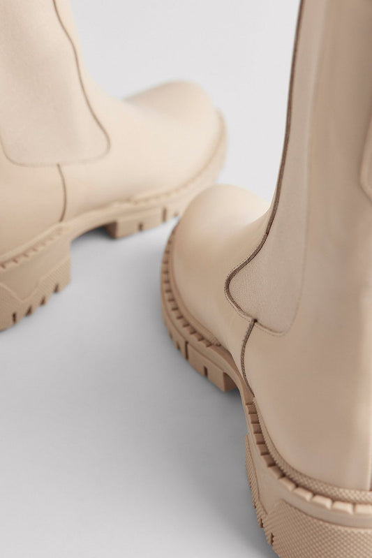 Leather Profile Chelsea Boots