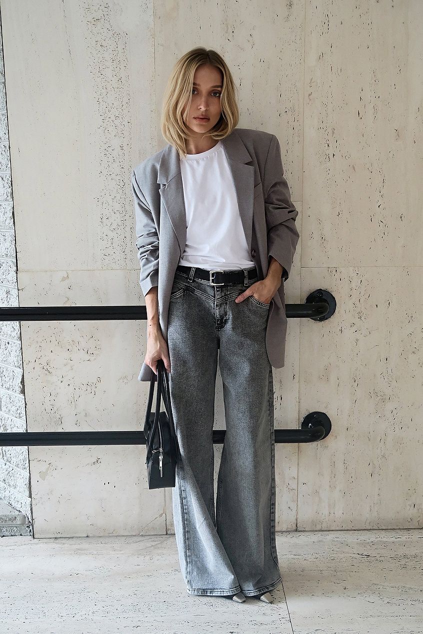 Na-kd Low Waist Wide Leg Jeans with Seam Details
