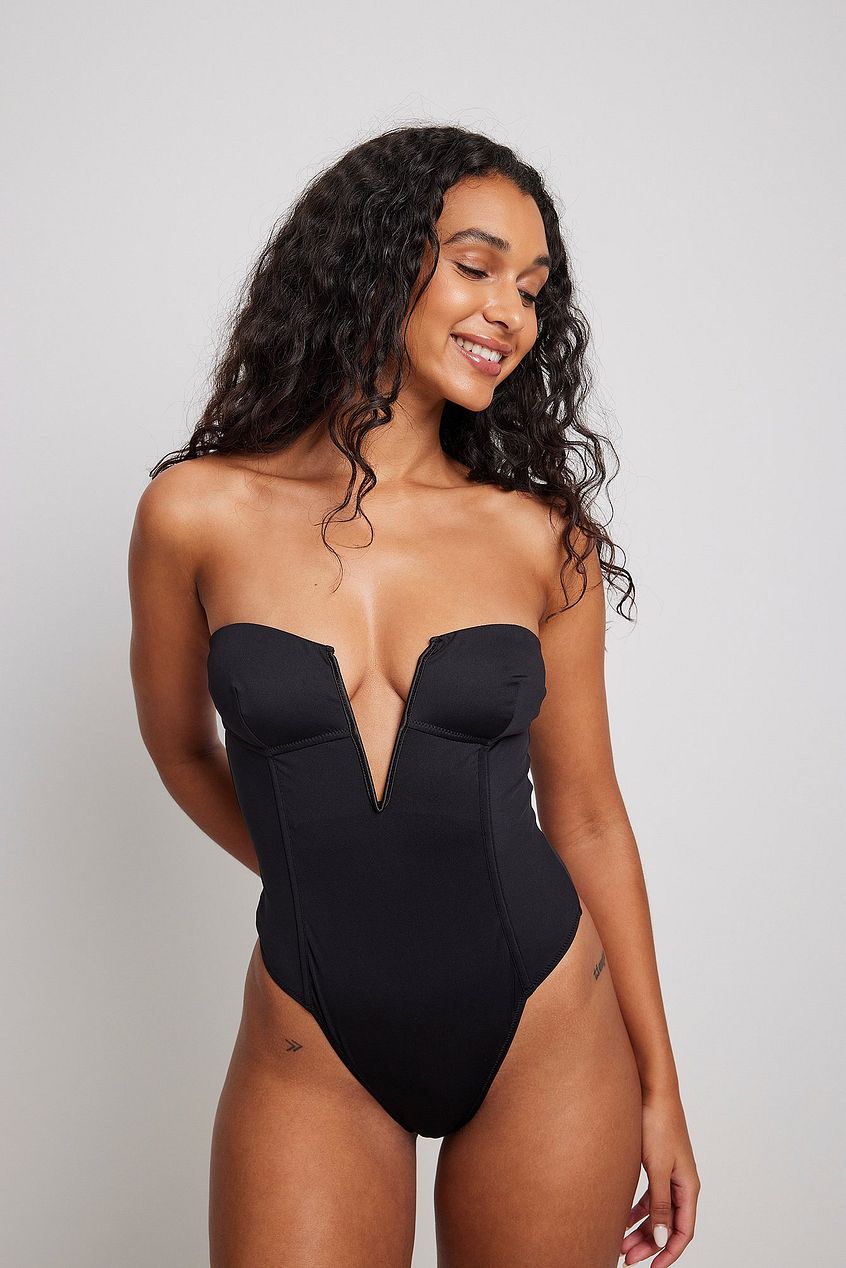 Deep V-Shape Body