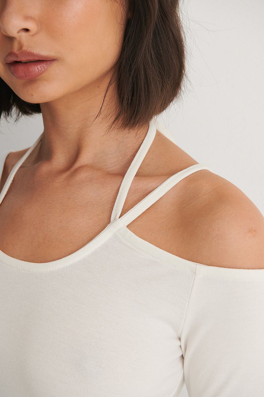 off shoulder knot detail top