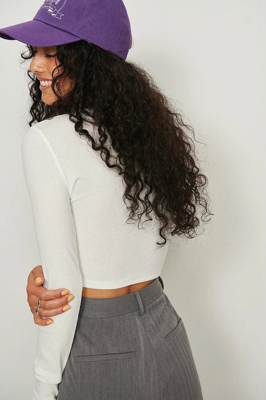 Round Neck Ribbed Long Sleeve Crop Top