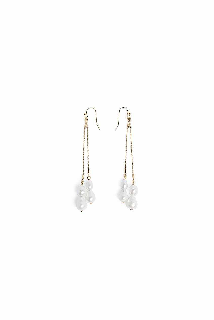 Pearl Dangle Earrings