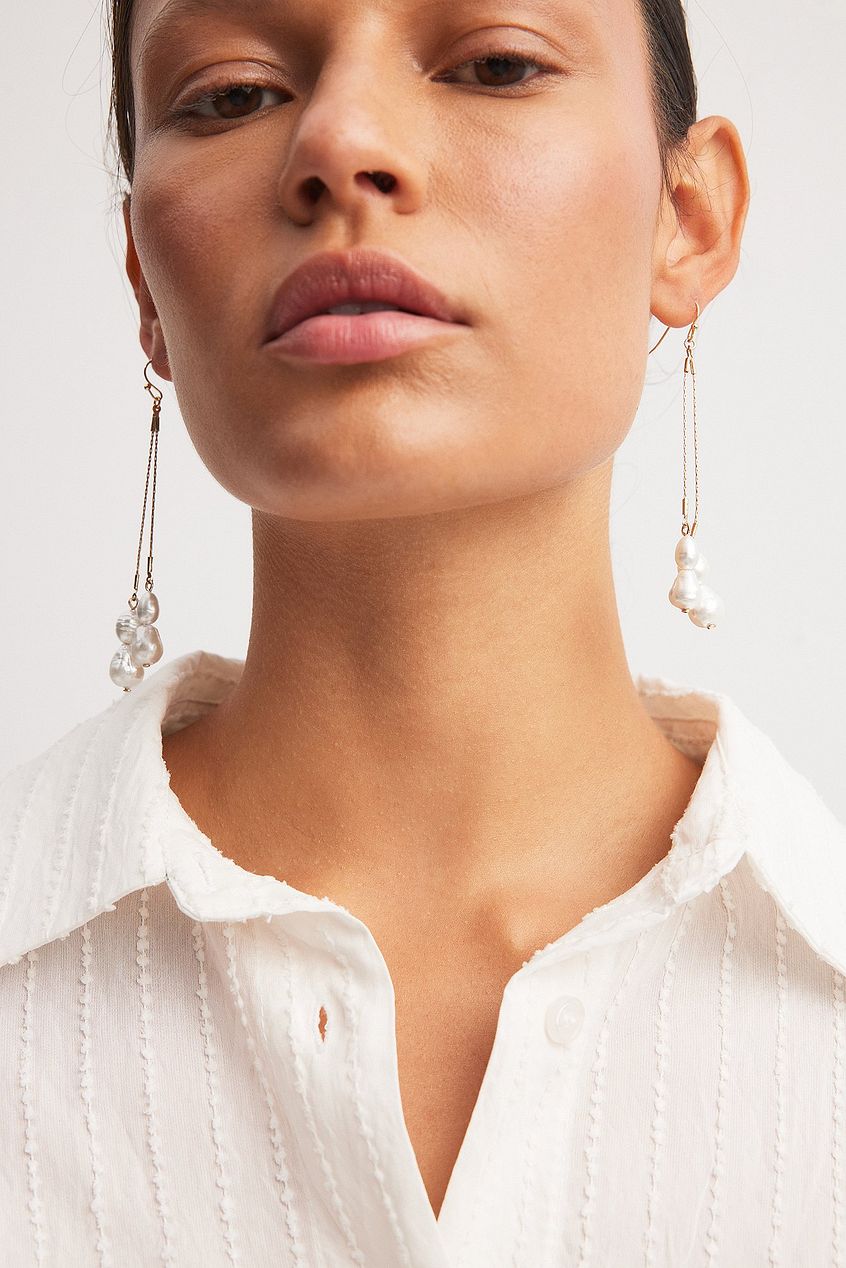 Pearl Dangle Earrings