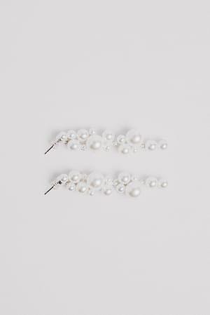 Pearls Dangle Earrings White