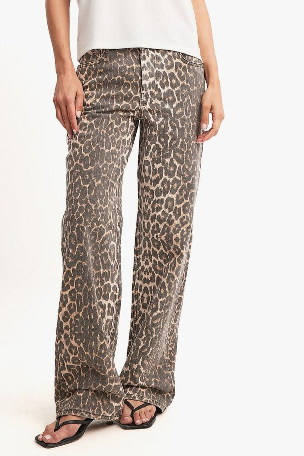 Low Waist Leopard Denim
