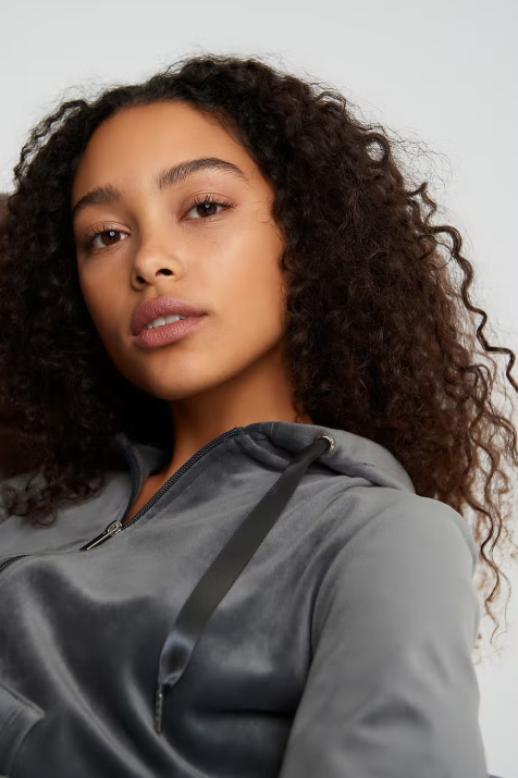 Cecilia velour hoodie Clearance