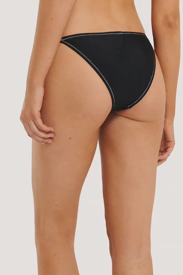 Contrast Seam Strap Panty