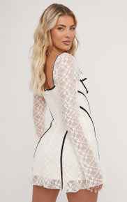 Ego - Long Sleeve Contrast Seam Detail Tie Front Mini Dress In Cream Lace