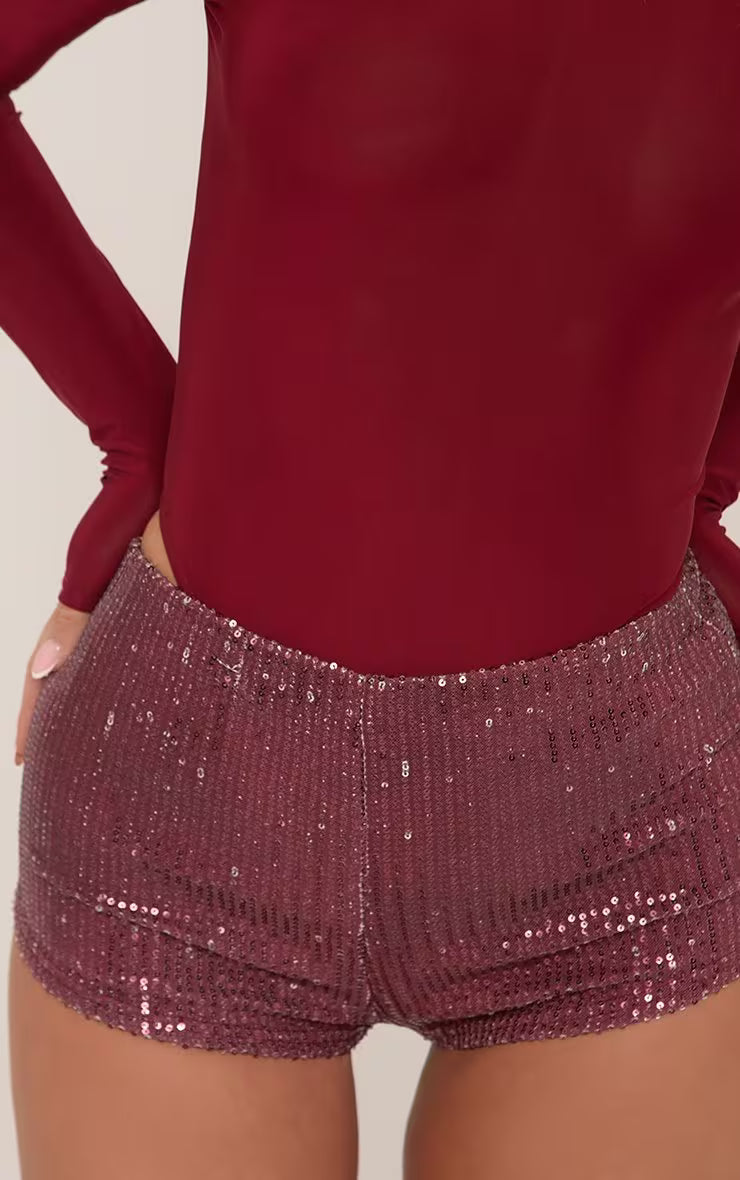 Ego - Mid Rise Hot Pant Shorts In Burgundy Sequin