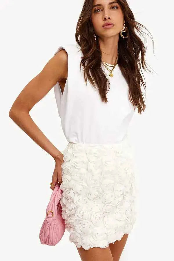 Loavies - White mini skirt with roses