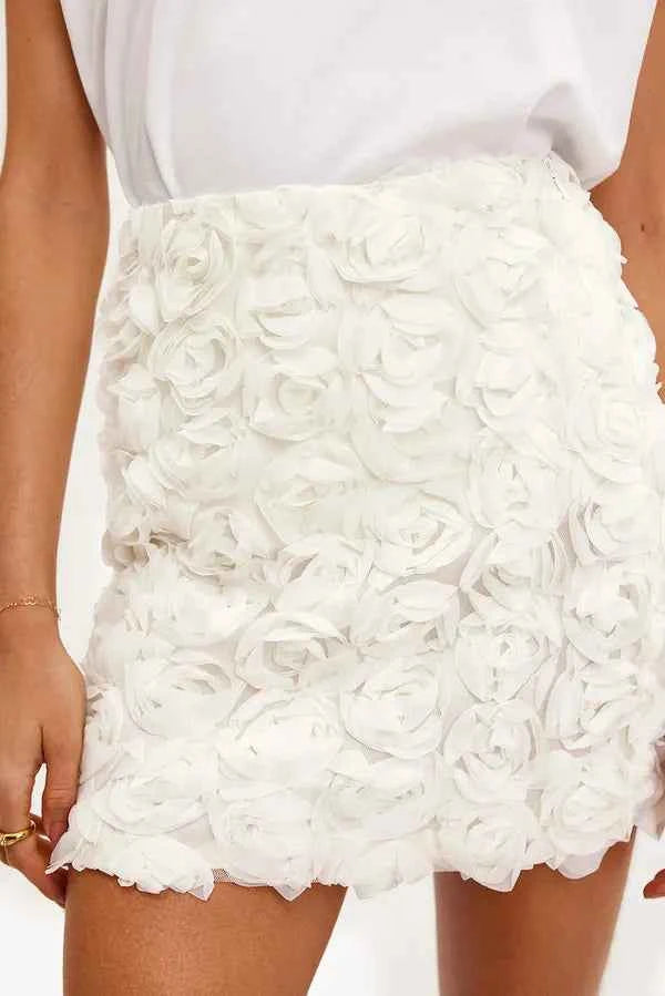 Loavies - White mini skirt with roses