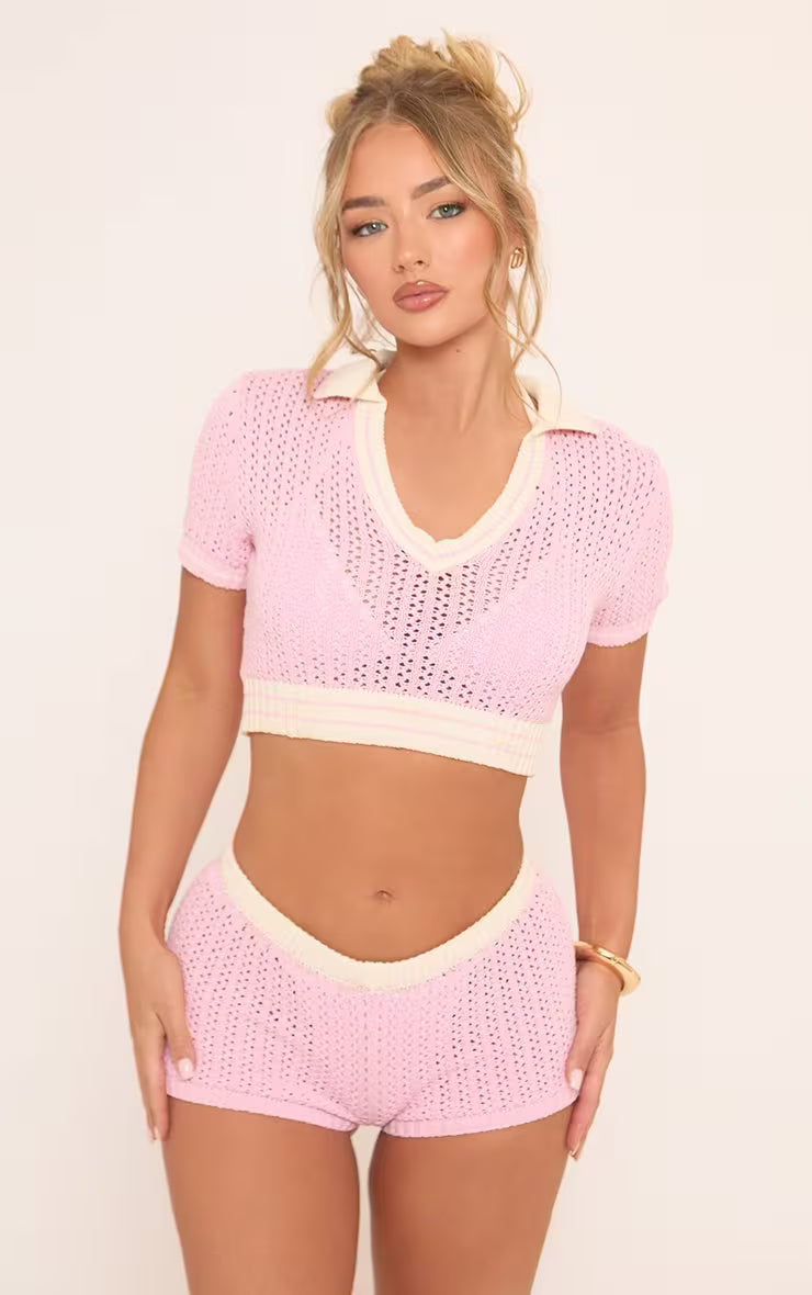 Ego - Short Sleeve Plunge Neck Collared Cropped Polo Shirt In Pink Crochet Knit
