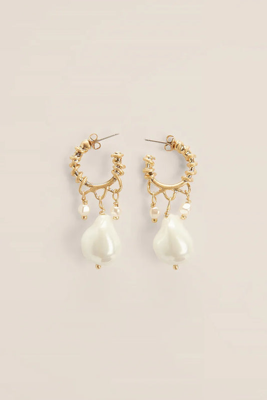 Hanging Pearl Twist Hoops White/Gold