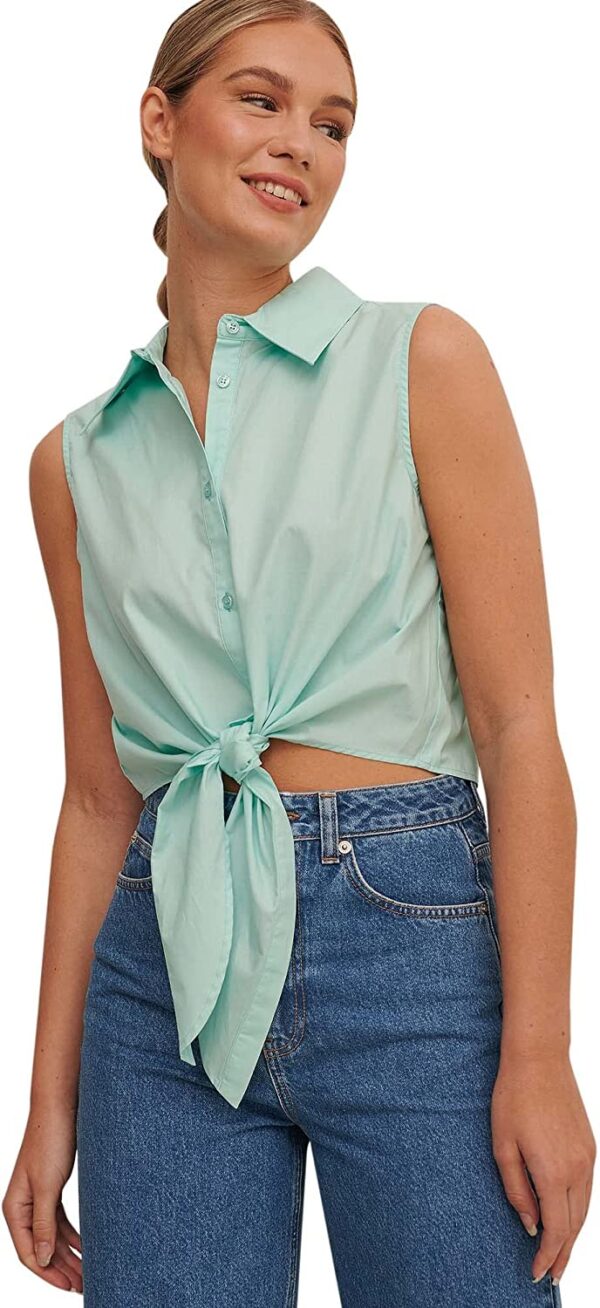 Front Knot Sleeveless Shirt