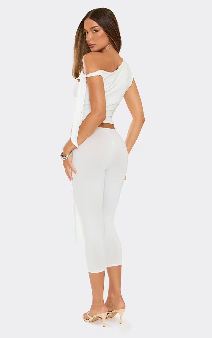 Ego - Low Rise Belted Tie Side Capri Leggings In Cream Slinky