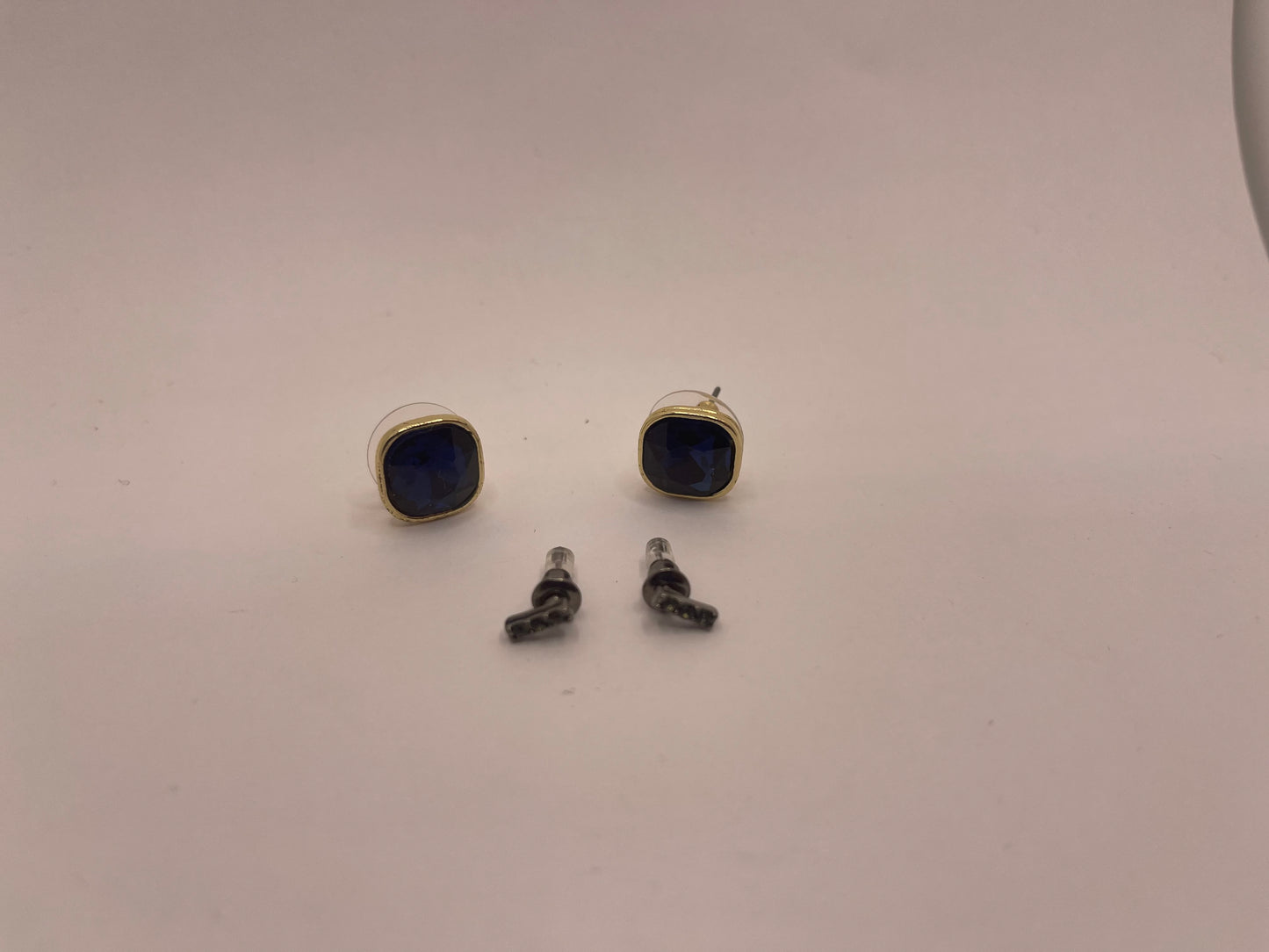 Crystal stone earrings