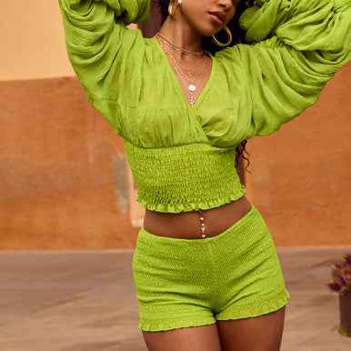 Mid Rise Frill Hem Detail Hotpants Shorts In Green Shirred