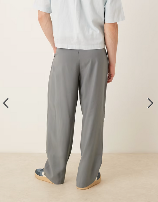 ASOS DESIGN wide leg smart trousers with pleat detail in grey